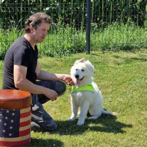 Wolfgang und sein Blindenhund Falco beim Training